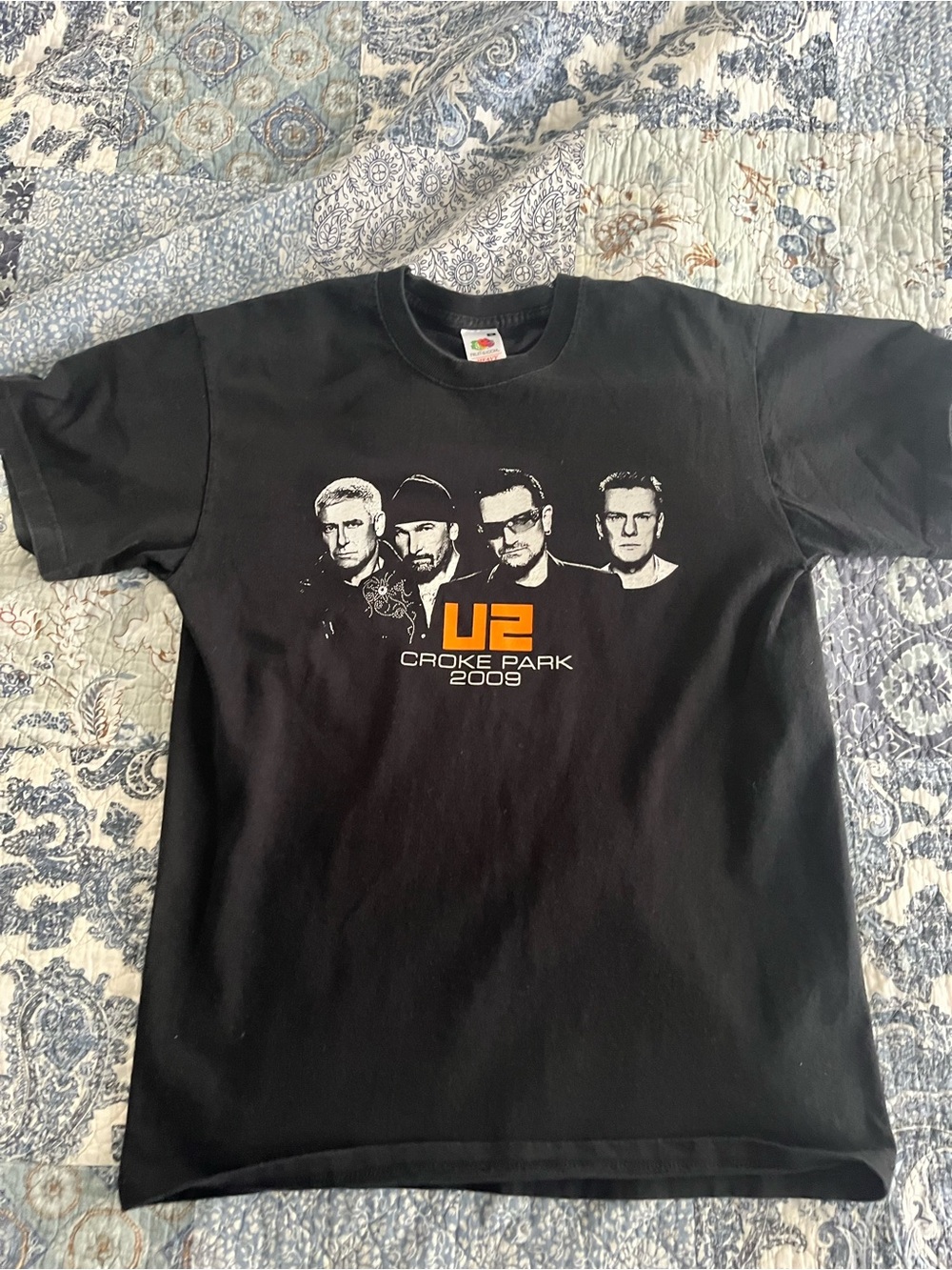 U2 Graphic Short Sleeve Tee with Orange Logo Sz M